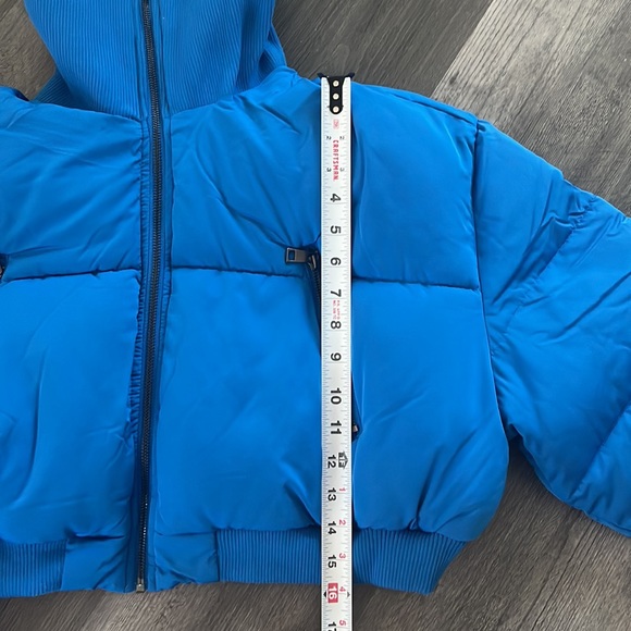 GIFTED * Urban Outfitters - Lily Ulta Crop Puffer Jacket, BLUE - XXL - NWT - Picture 9 of 16